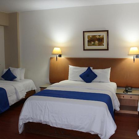 Blue Star Hotel Лима Екстериор снимка