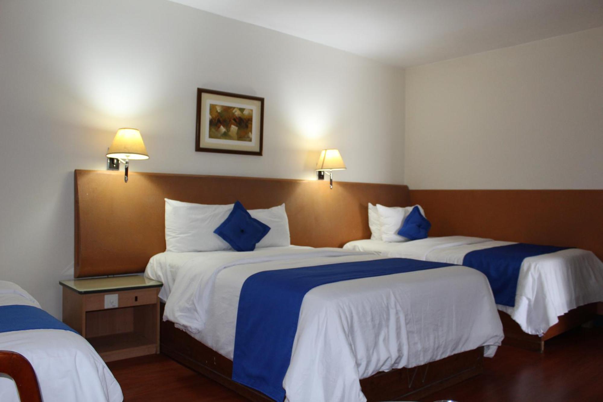 Blue Star Hotel Лима Екстериор снимка