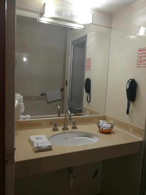 Blue Star Hotel Лима Екстериор снимка